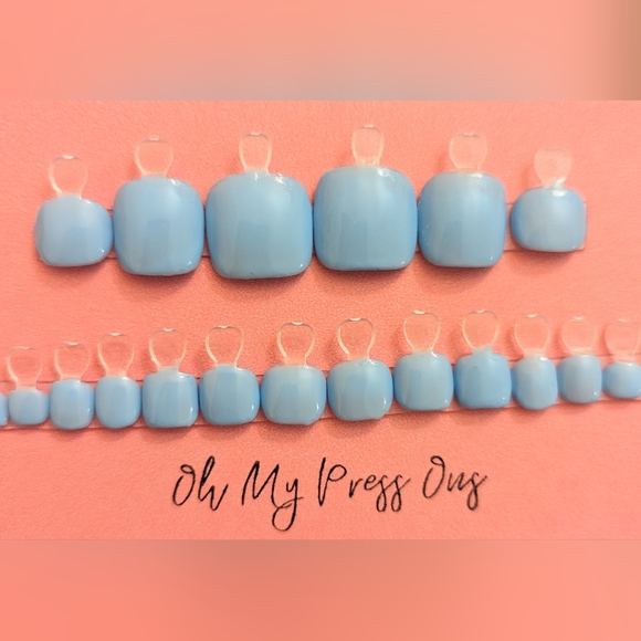 Press-On Toe Nails with application kit - Picture 2 of 3